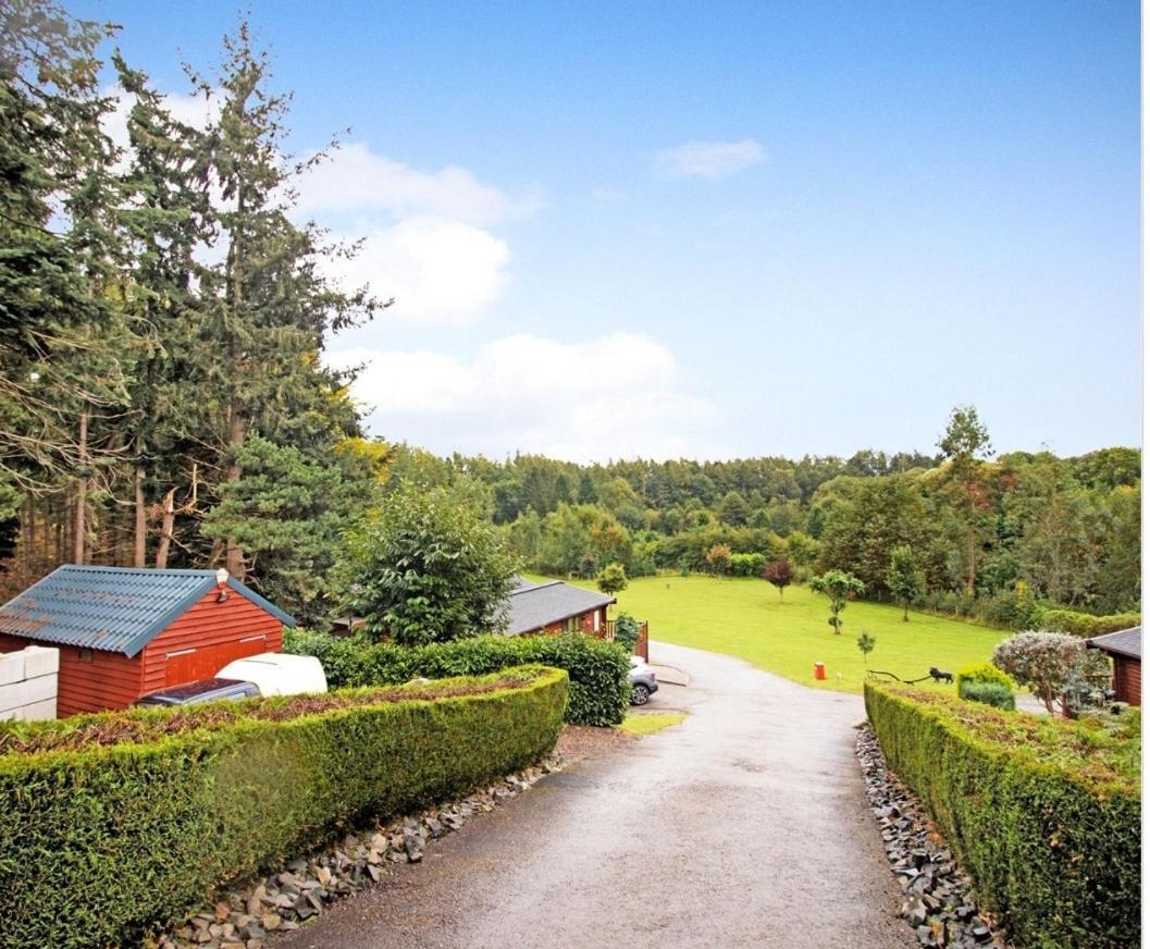 Astbury Falls Luxury Retreats Eardington Exterior photo